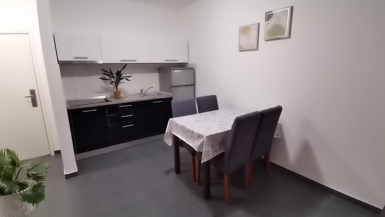 Apartment Zatonka 2 ซาตอน ภายนอก รูปภาพ
